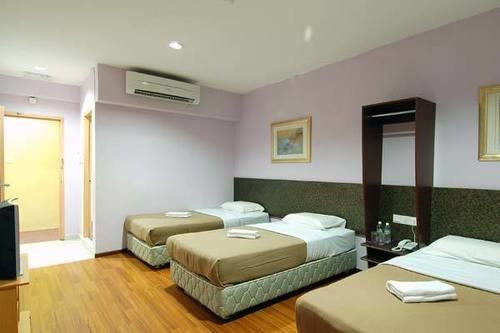 Aristo Hotel Putatan Kota Kinabalu Bagian luar foto